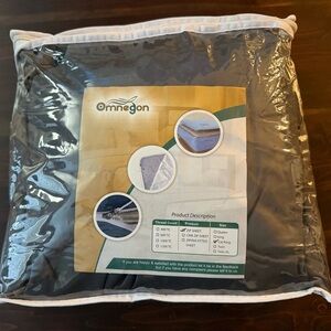 Zip Fit Cal King Sheet Set Gray - NWT